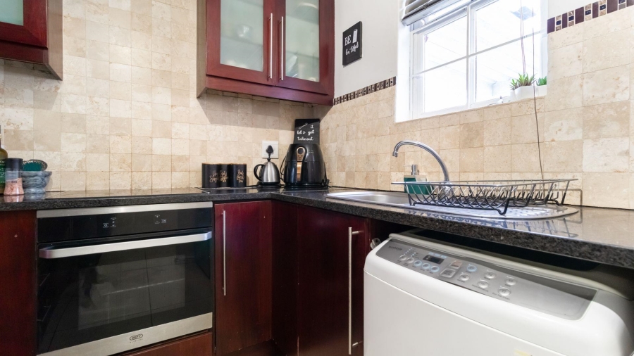 2 Bedroom Property for Sale in Wynberg Western Cape